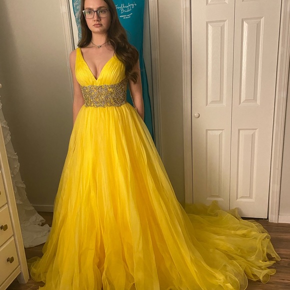 Sherri Hill Couture Gown - Picture 2 of 4